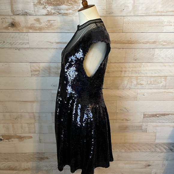 NWT Free people dusk till dawn mini sequin dress size M - Picture 5 of 11